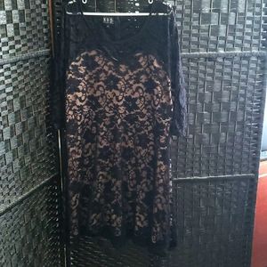NWOT N W D SIZE 1X 3/4 SLEEVED LACE DRESS WITH SKIN TONE LINING
